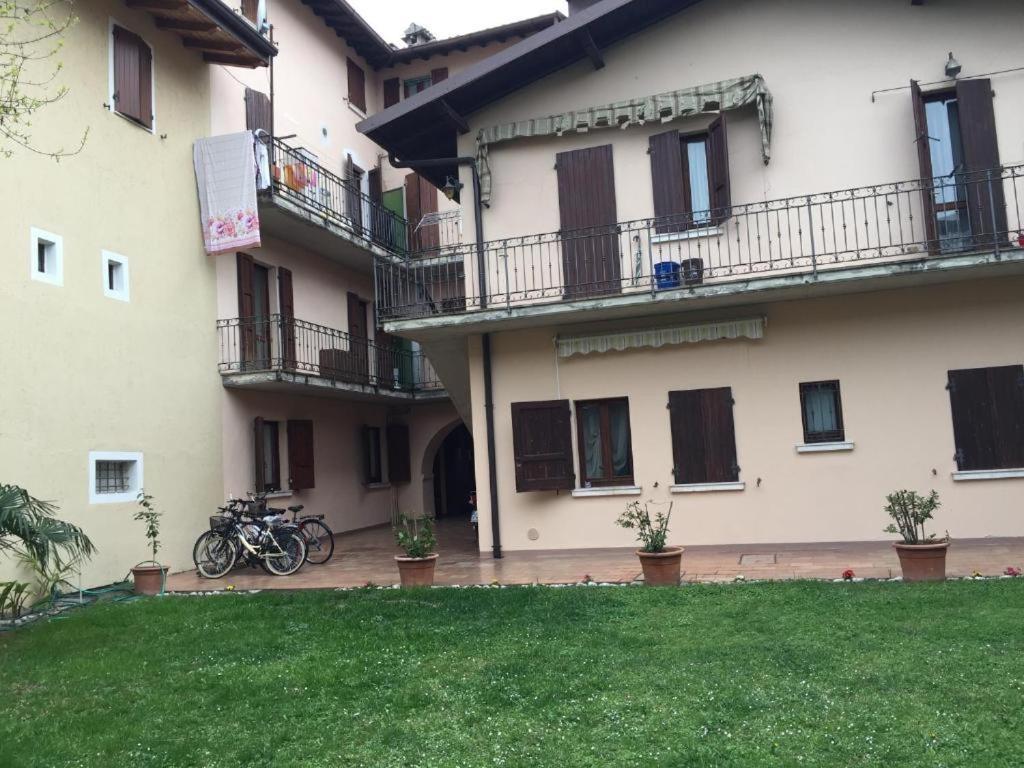 Clo Apartment Toscolano Maderno Exteriör bild